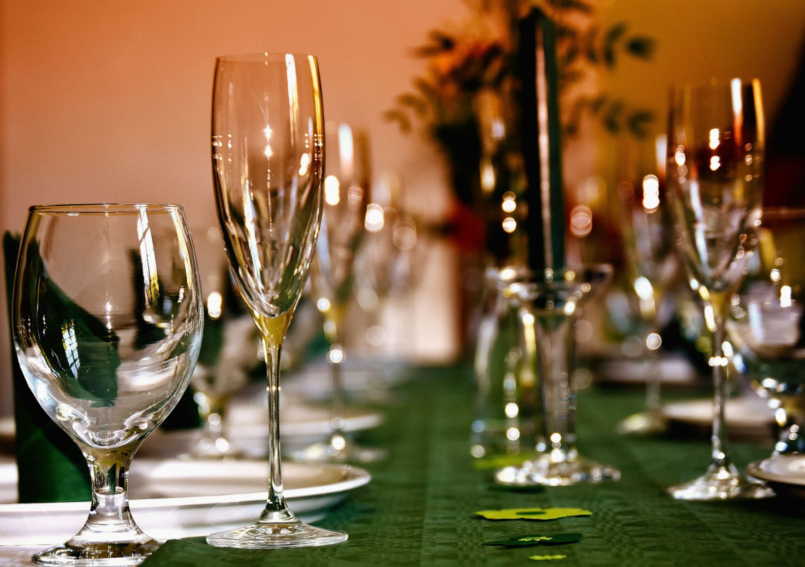Monopatia Restaurant Smaragdi Lounge