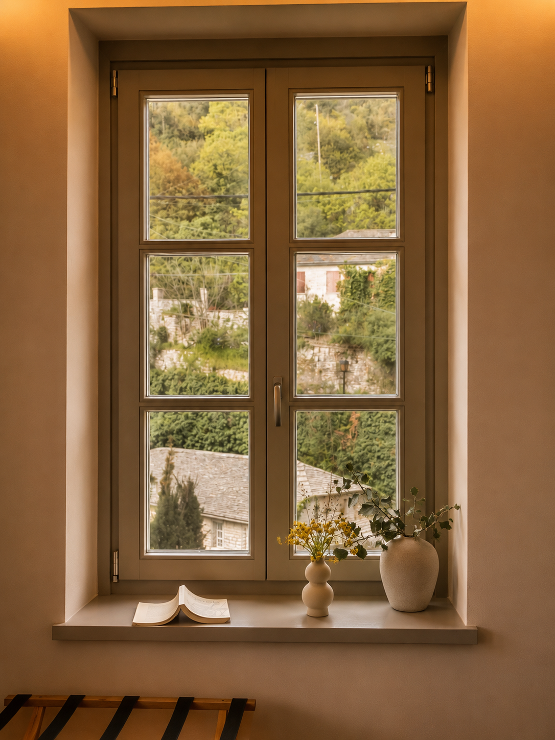 Deluxe Room with fireplace Window